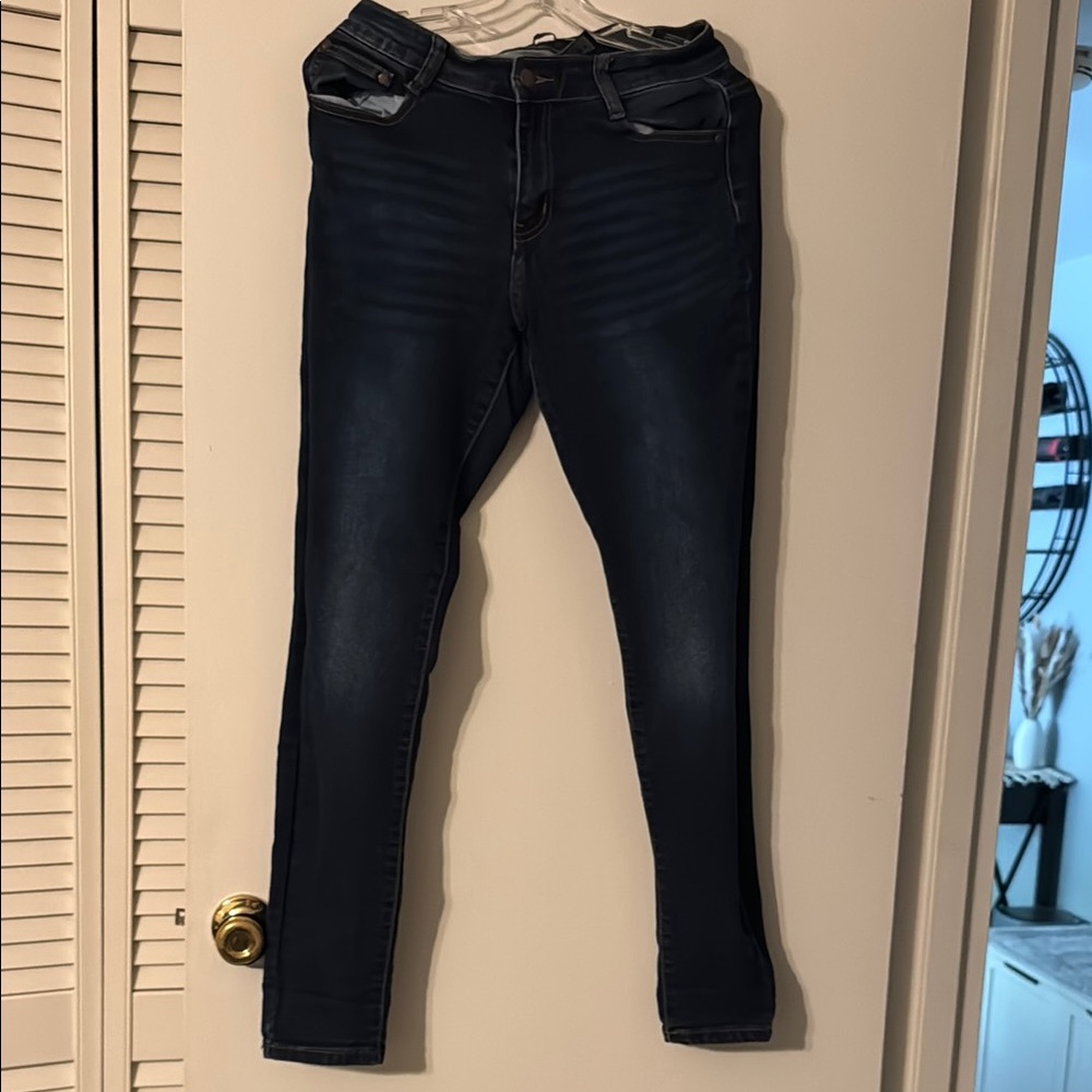 Women's Dark Blue Jeans